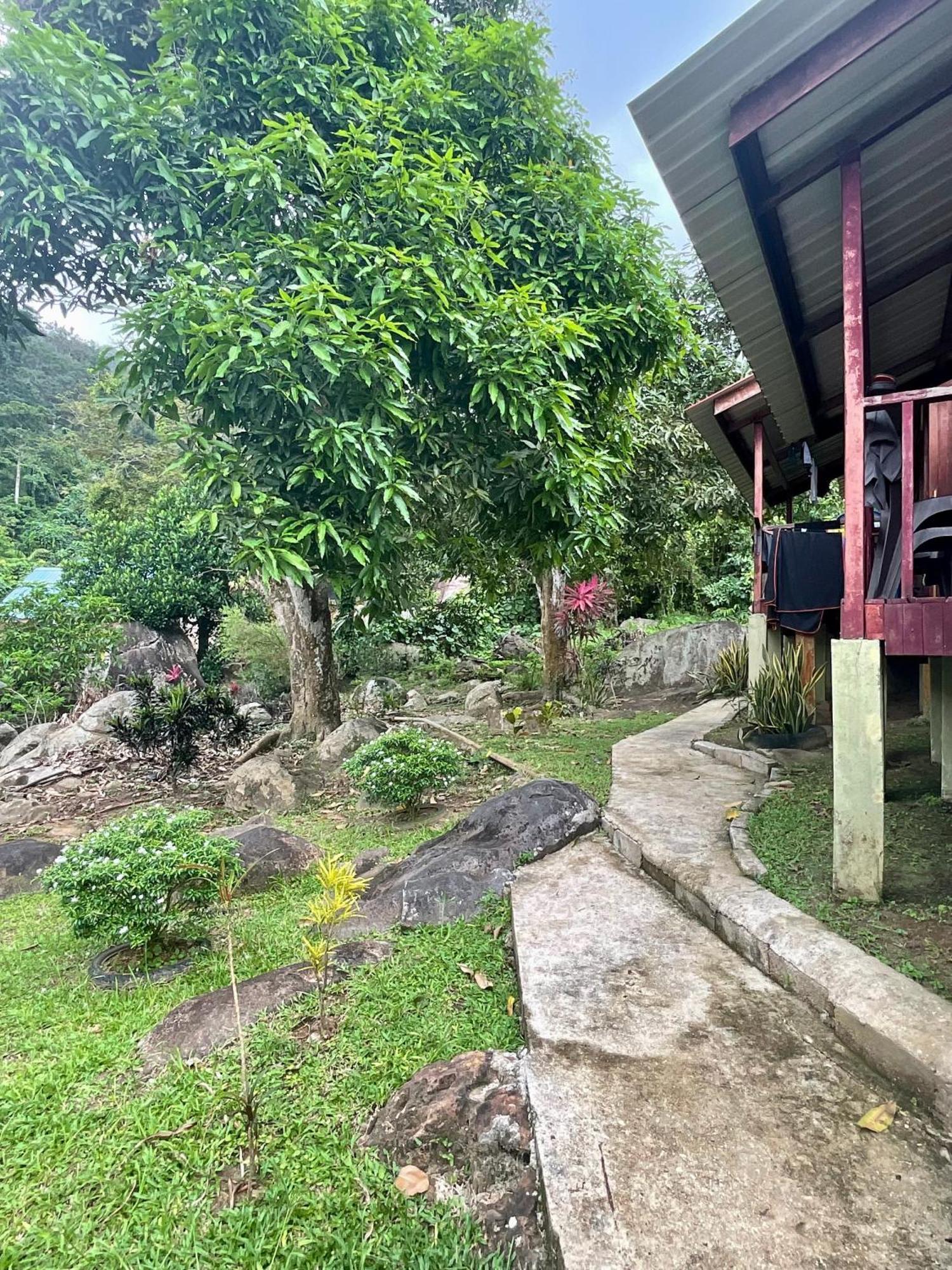 Abc Chalet Tioman Kampong Ayer Batang Εξωτερικό φωτογραφία
